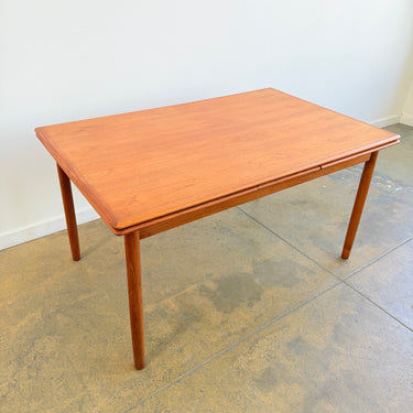 Danish Modern Teak Expandable Dining Table (Refinished)