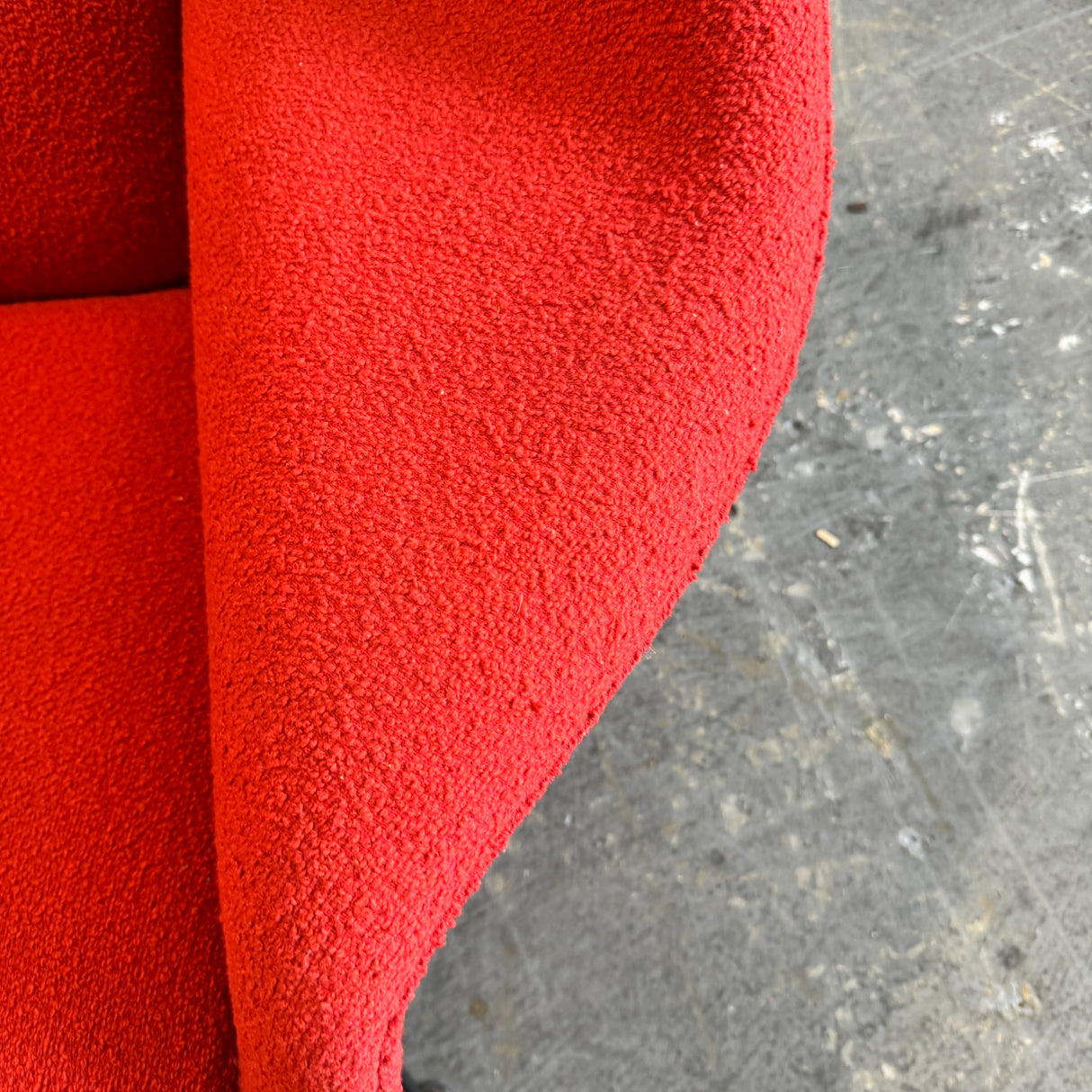 Authentic! Knoll Eero Saarinen Womb chair in Crimson Boucle upholstery
