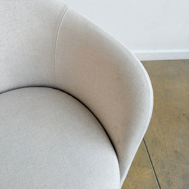 Design Within Reach Lína Swivel Chair - Light Cream