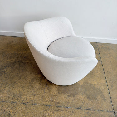 Design Within Reach Lína Swivel Chair - Light Cream