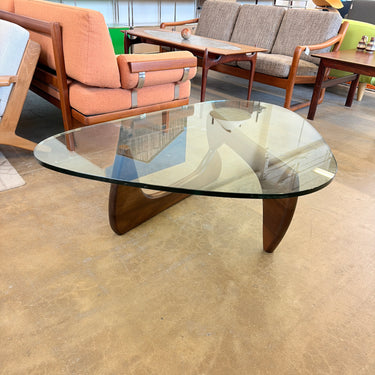 Authentic! Herman Miller Noguchi Walnut Coffee table