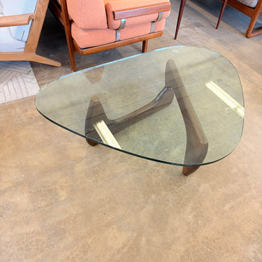 Authentic! Herman Miller Noguchi Walnut Coffee table