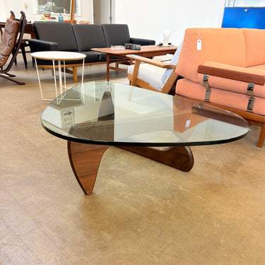 Authentic! Herman Miller Noguchi Walnut Coffee table
