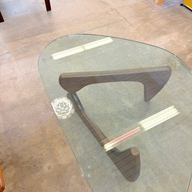Authentic! Herman Miller Noguchi Walnut Coffee table