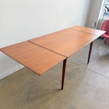Danish Modern Teak Expandable Dining Table (Refinished)