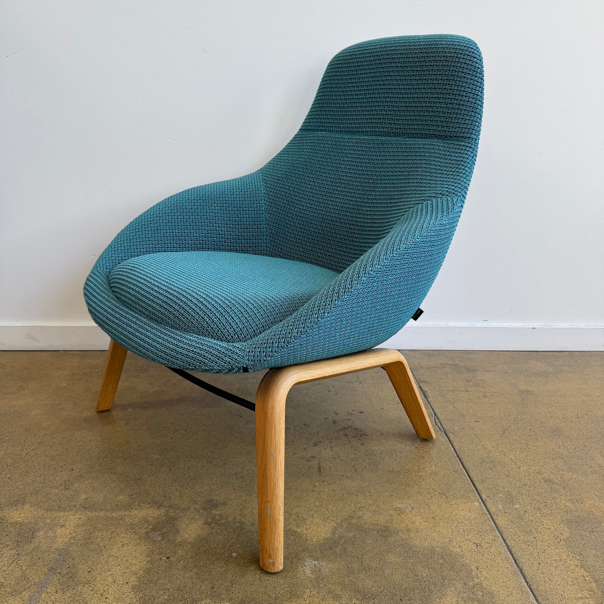Herman Miller Naughtone Always Lounge chair Wood Base – enliven mart