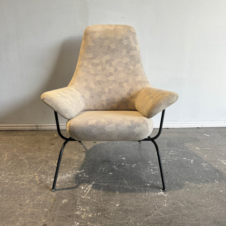 Hem Hai Lounge Chair