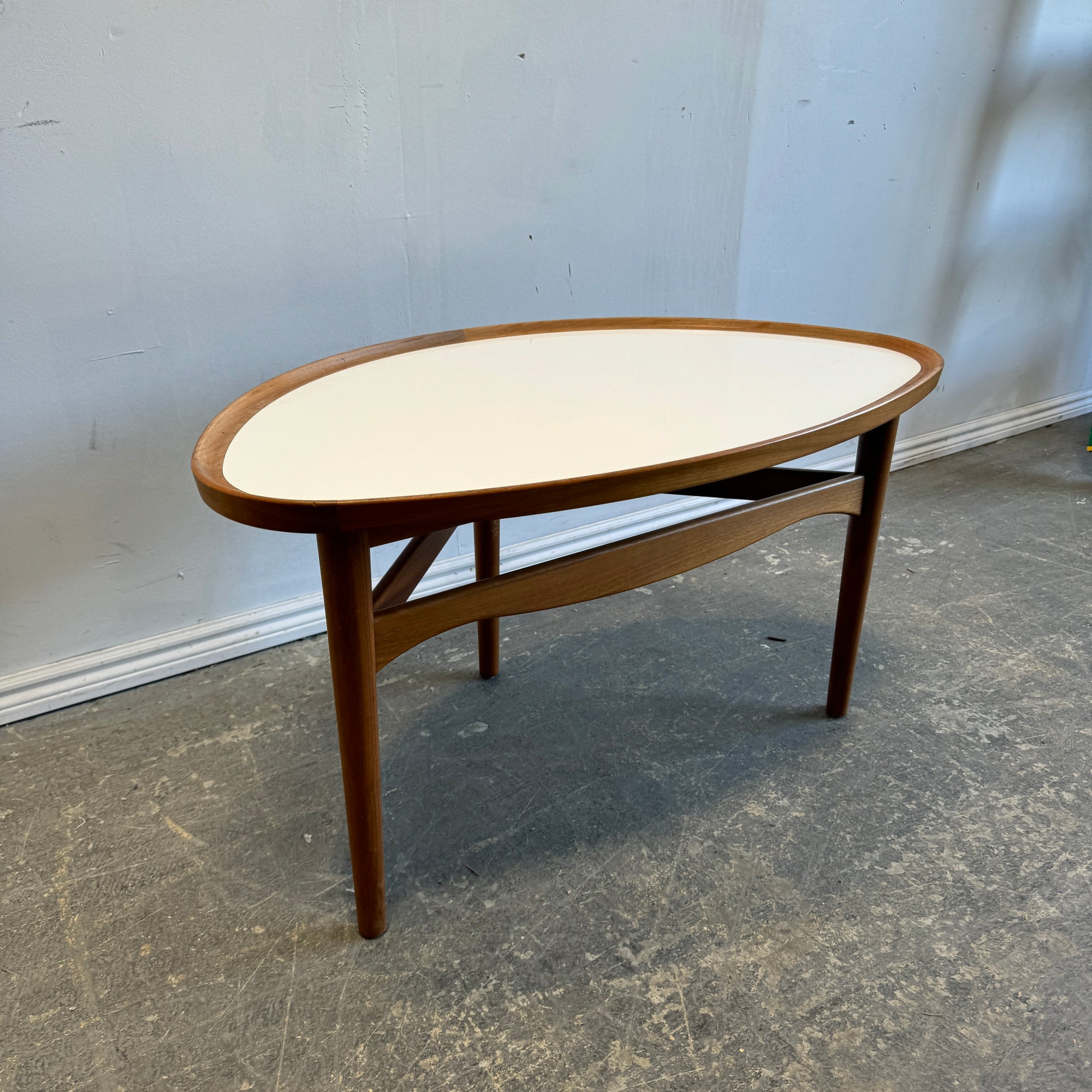 Authentic! House of Finn Juhl Eye Table