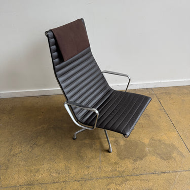 Herman Miller Eames Aluminum Group Lounge Chair
