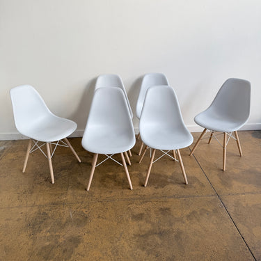 Herman Miller Multi color Eames Molded chairs - Set of 6