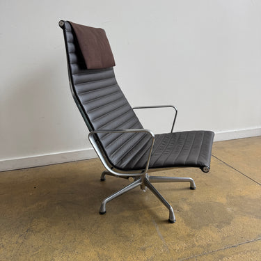 Herman Miller Eames Aluminum Group Lounge Chair