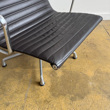 Herman Miller Eames Aluminum Group Lounge Chair