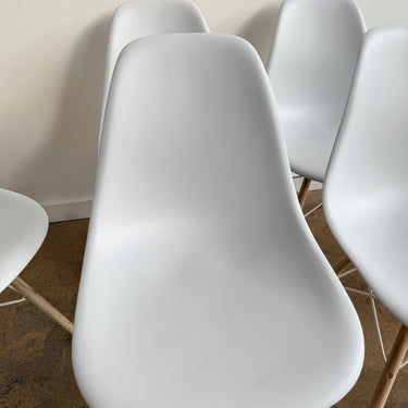 Herman Miller Multi color Eames Molded chairs - Set of 6