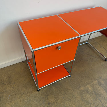 USM Haller Desk (Pure Orange)