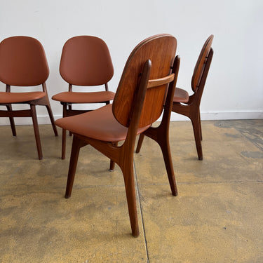 Danish Modern Arne Hovmand-Olsen Model 75 Teak Dining Chairs