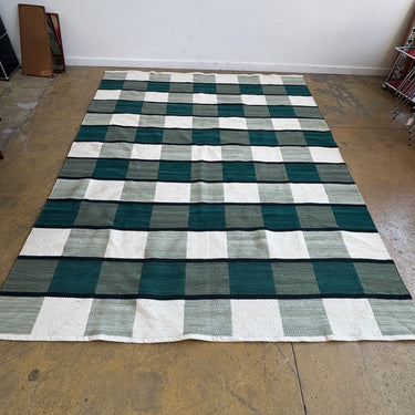 Design Within Reach Willa 8X10 Wool Handloom Rug (New Condition)