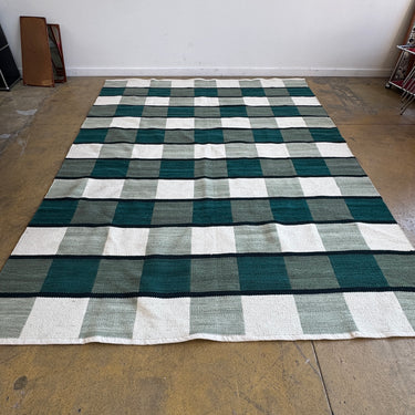 Design Within Reach Willa 8X10 Wool Handloom Rug (New Condition)