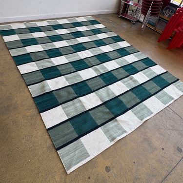 Design Within Reach Willa 8X10 Wool Handloom Rug (New Condition)