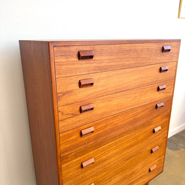 Danish Modern Borge Mogensen High Teakwood 7- Drawer Dresser  (Refinished)