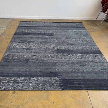 Design Within Reach 8X10 Statis Handknotted Wool Rug (New Condition)