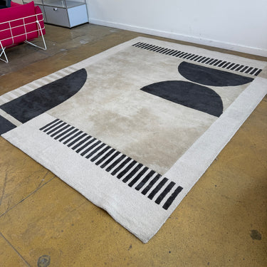 Design Within Reach Tempo Handtufted 8X10 Wool Rug (New Condition)