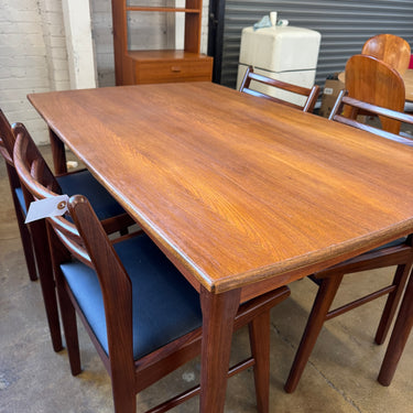Danish Modern Teak Expandable Dining Table from Skovby Møbelfabrik