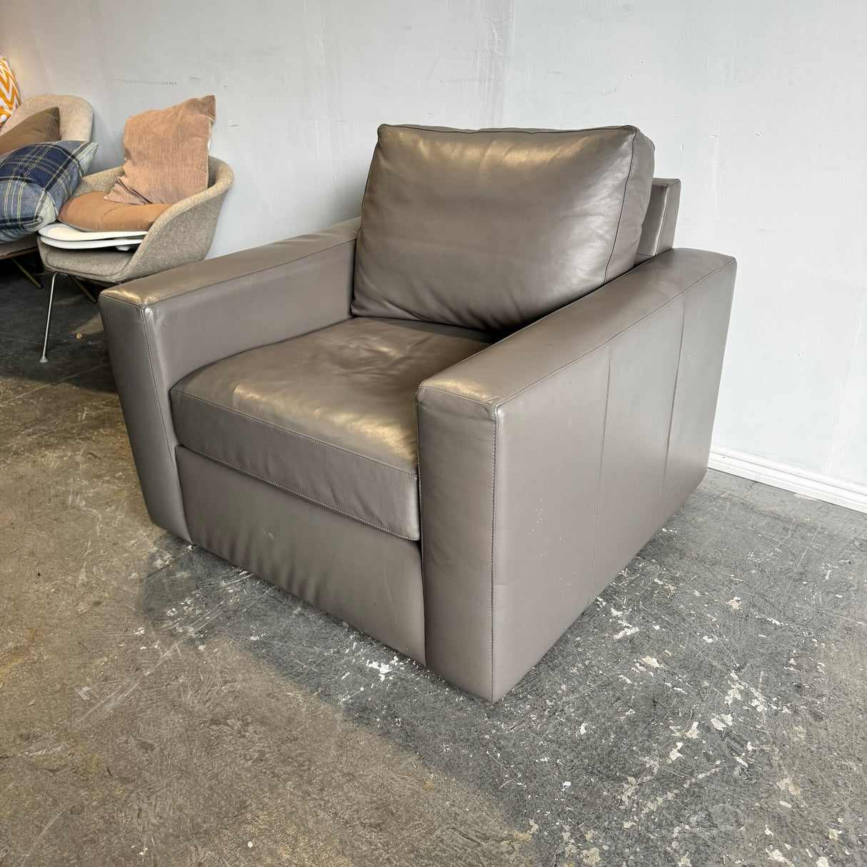 Room & Board Leather Metro Club Chair