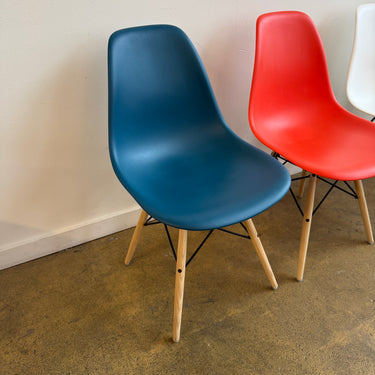 Herman Miller Eames Multi Color Dining Chairs - Oakwood Base