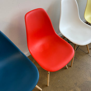 Herman Miller Eames Multi Color Dining Chairs - Oakwood Base