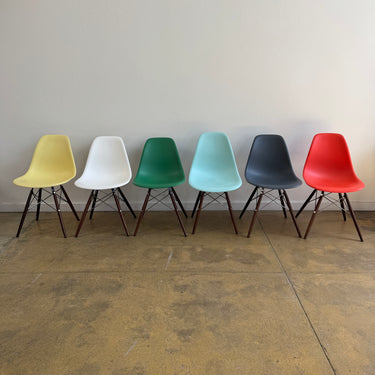 Authentic! Herman Miller Assorted of 6 different Eames chairs
