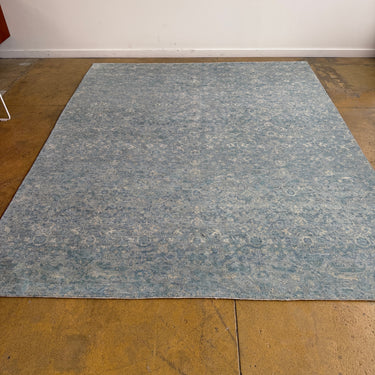 Serena and Lily 8X10 Ashton Hand-Knotted Rug (New Condition)