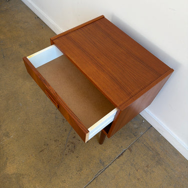 Danish Modern teak nightstand from the 1960s (Refinished)