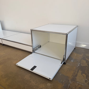 USM Haller Low Long Media Console – Pure White