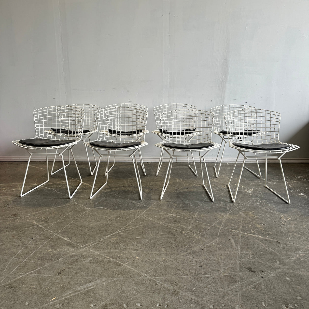 Authentic! Knoll Bertoia Side chairs with leather pad (Set of 8)