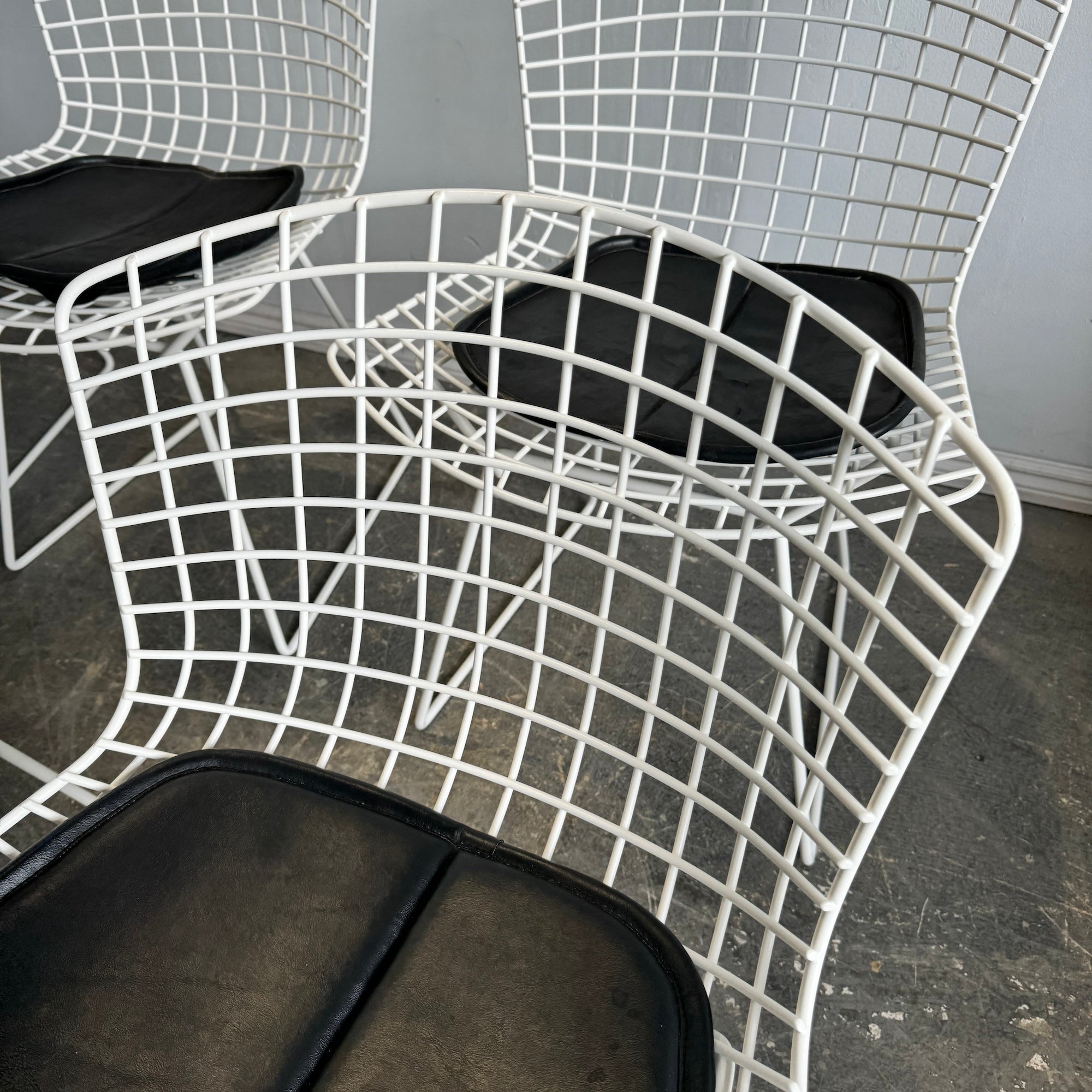 Authentic! Knoll Bertoia Side chairs with leather pad (Set of 8)