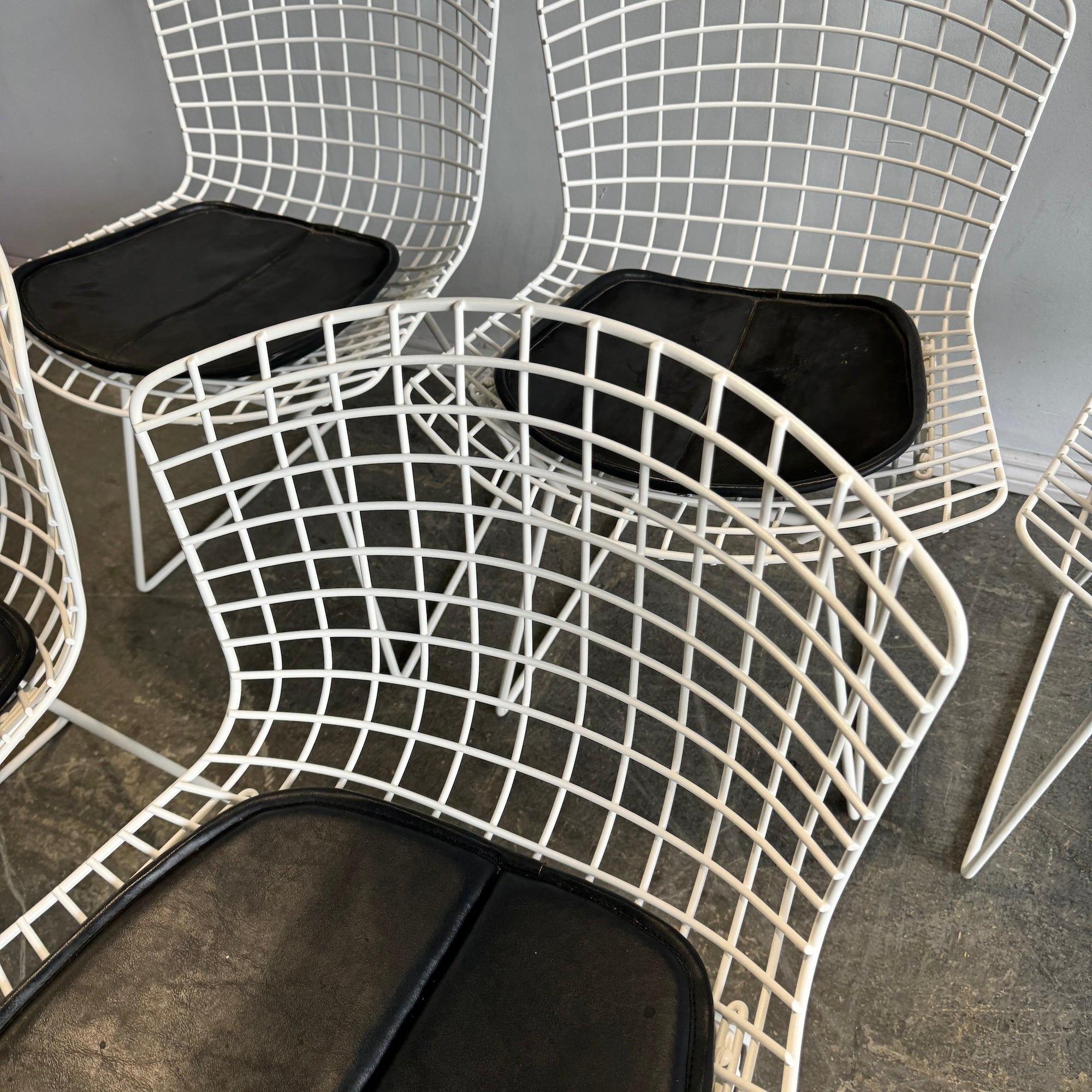 Authentic! Knoll Bertoia Side chairs with leather pad (Set of 8)