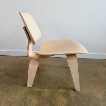 Herman Miller Eames Molded Plywood Lounge Chair Wood Base