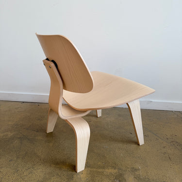 Herman Miller Eames Molded Plywood Lounge Chair Wood Base