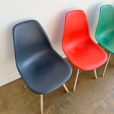 Herman Miller Eames Multi Color Dining Chairs - Oakwood Base
