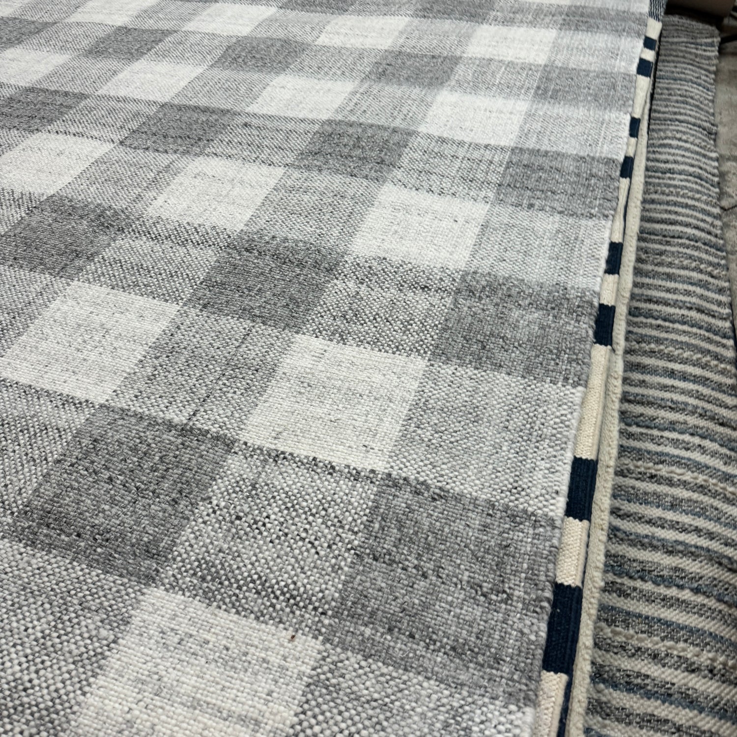 New! Serena and Lily 8x10 Gingham rug enliven mart
