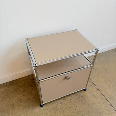 USM Haller Single Nightstand - Beige