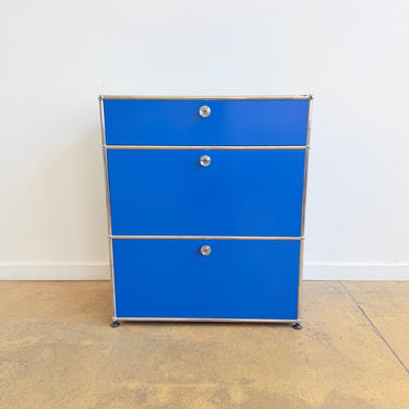 USM Haller Dresser with Pullout + Metal Insert Box - Gentian Blue
