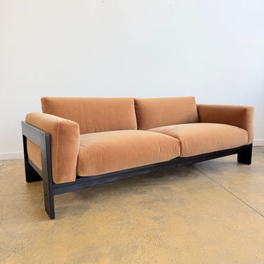 Knoll Bastiano Sofa in Mohair by Tobia Scarpa