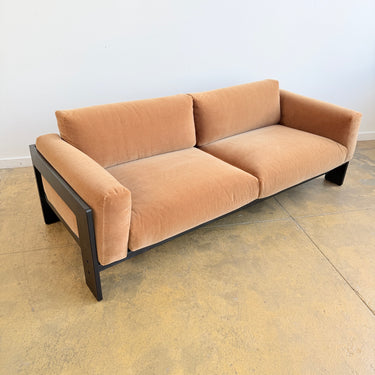 Knoll Bastiano Sofa in Mohair by Tobia Scarpa