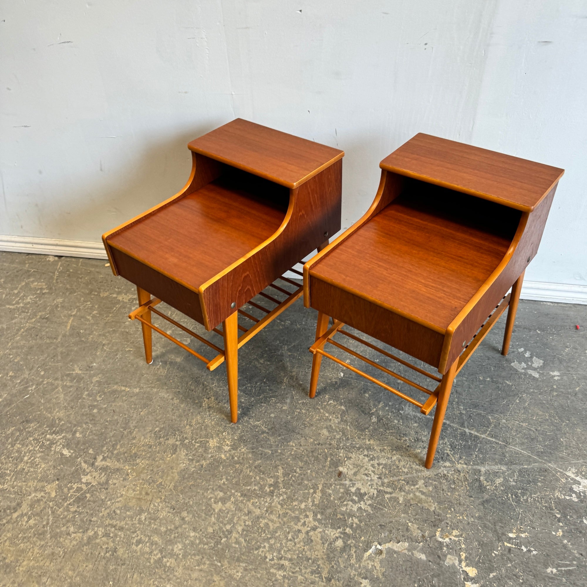 Vintage Swedish set of 2 teak nightstands from Ferdinand Lundquist, Gothenburg