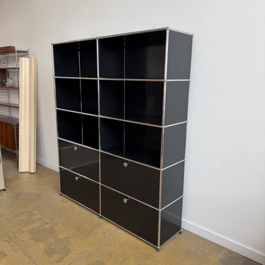 USM Haller shelving (R2) - Graphite Black