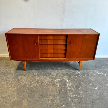 Danish Modern Sideboard Teak 5 drawer double sliding doors