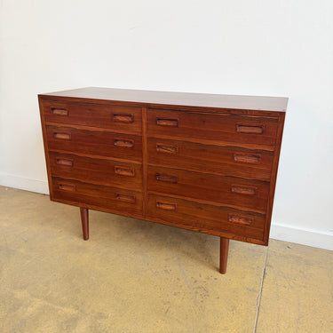 Danish Modern Rosewood 8 Drawer dresser by Poul Hundevad (Refinished)