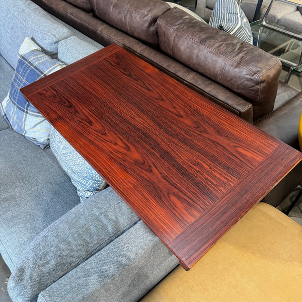 Danish Modern Skovby Rosewood Extandable dining table with two leaf