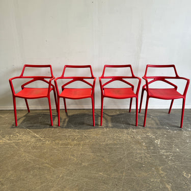 Vondom Set of 4 Outdoor Delta Chair with Armrest
